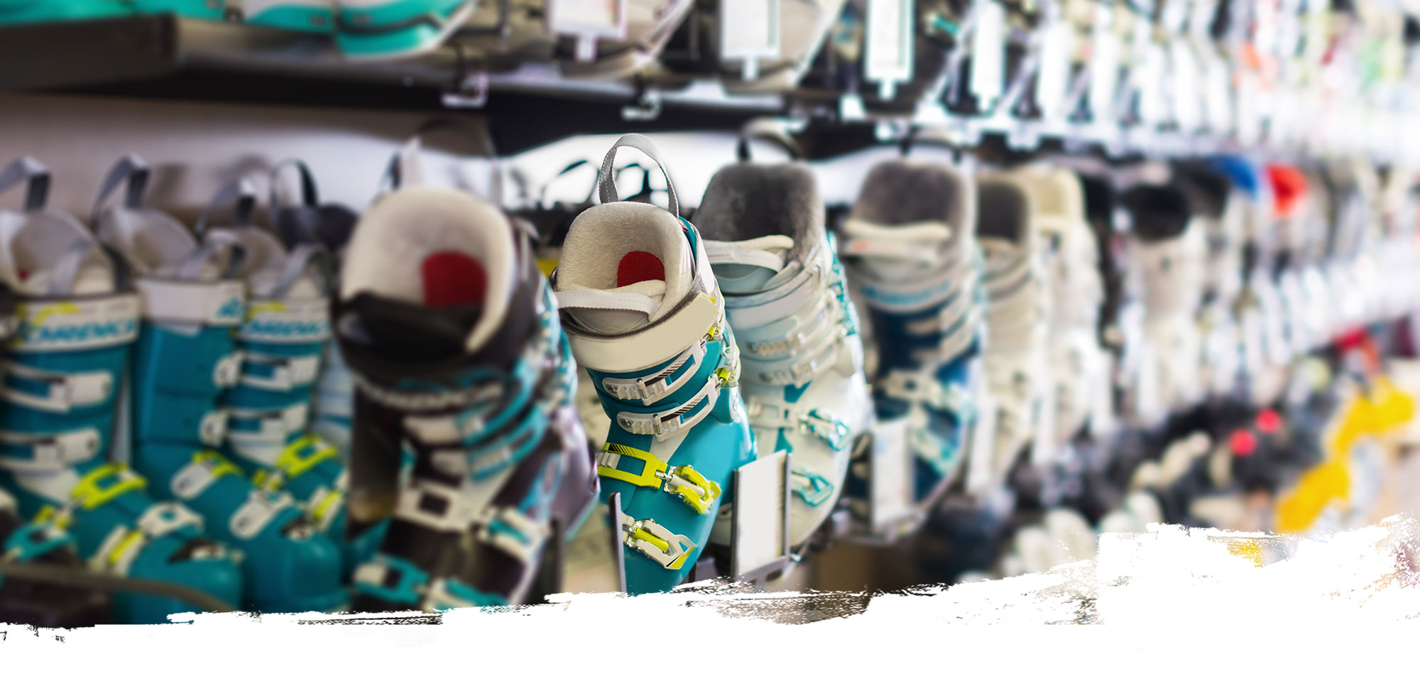 Skischuhe im Skiverleih Sport im Ort in Flachau